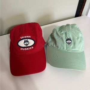 UCONN Huskies caps/hats